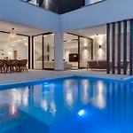 Villa New Luxury I Infinity Pool Starigrad Paklenica