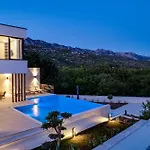 New Luxury I Infinity Pool Villa Starigrad Paklenica