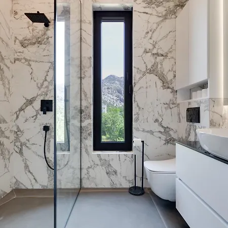 New Luxury I Infinity Pool ستاريغغاد باكلينتسا