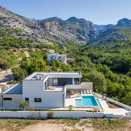 New Luxury I Infinity Pool Villa