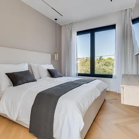 New Luxury I Infinity Pool *