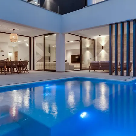 Villa New Luxury I Infinity Pool Starigrad Paklenica