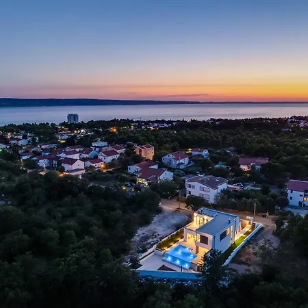 New Luxury I Infinity Pool * Starigrad Paklenica
