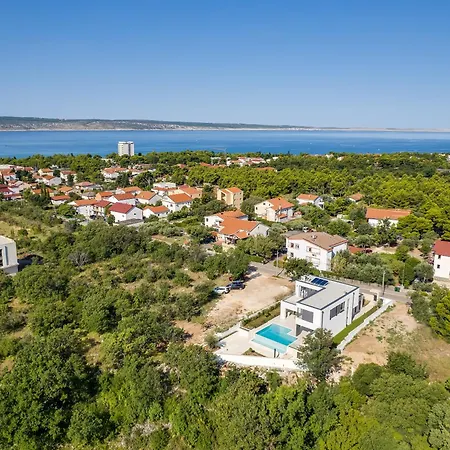 New Luxury I Infinity Pool Starigrad Paklenica