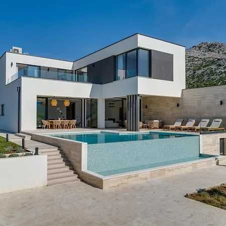Villa New Luxury I Infinity Pool Starigrad Paklenica