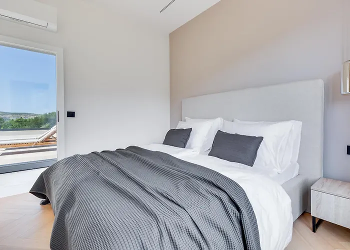 New Luxury I Infinity Pool * Стариград-Пакленица