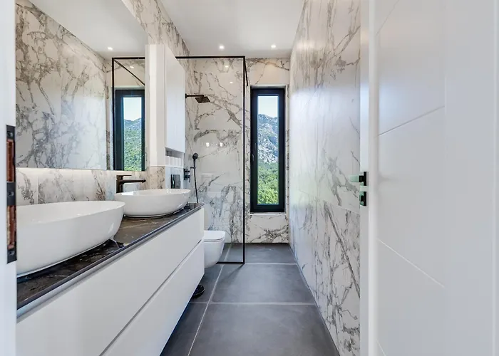 New Luxury I Infinity Pool * Стариград-Пакленица