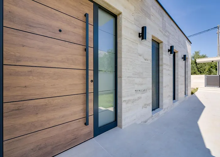 New Luxury I Infinity Pool Вилла Стариград-Пакленица